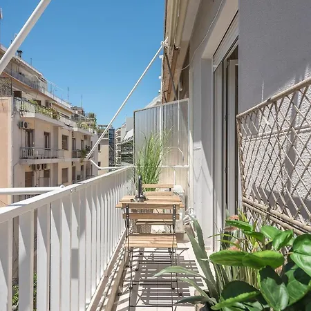 By Cloudkeys Apartment *