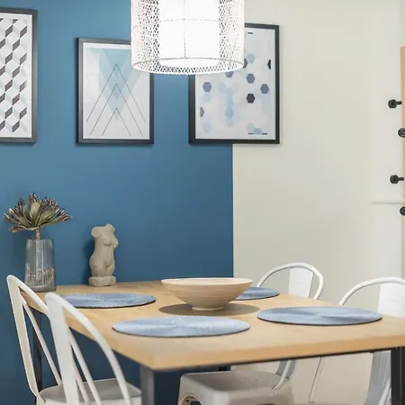 Apartment By Cloudkeys Athens